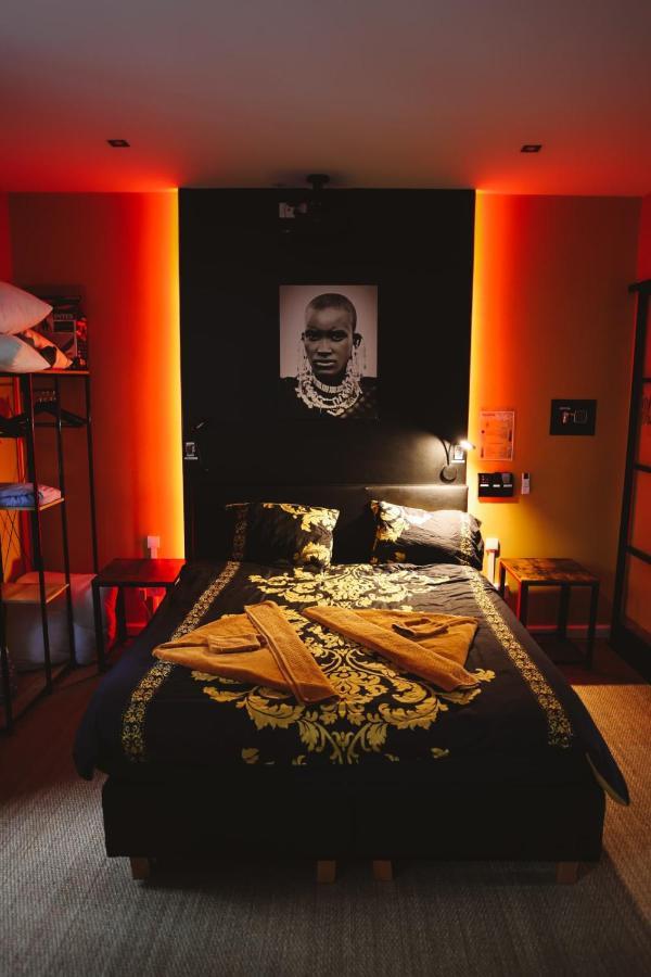 Capsule Premium Balneo & Home Cinema Valenciennes Exteriör bild